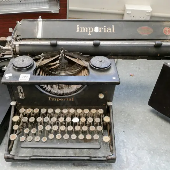 rusty & dusty vintage Imperial typewriter