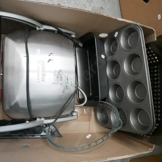 bench top sandwich press, baking trays