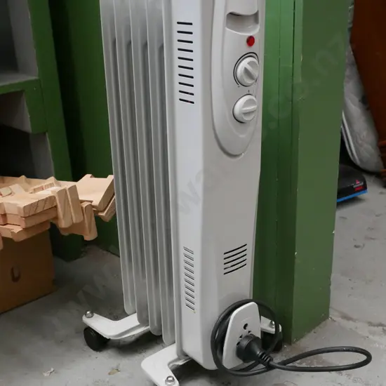 small oil column heater
