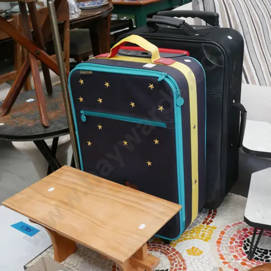 2x small suitcases, child's wooden bench seat