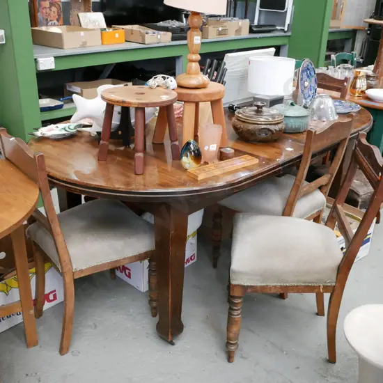 solid oak extending dining table with 4 Edwardian turned leg chairs H-780 W-1960 D-1070