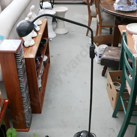 halogen standard lamp