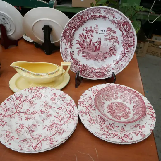 Spode red and white plate, other red and white plates, bowls etc