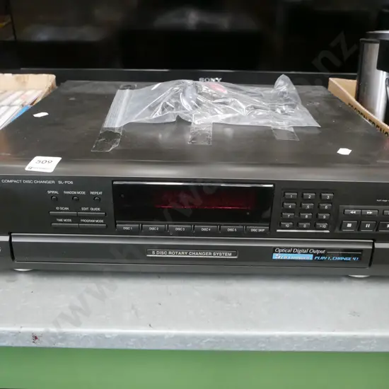 Technics CD changer