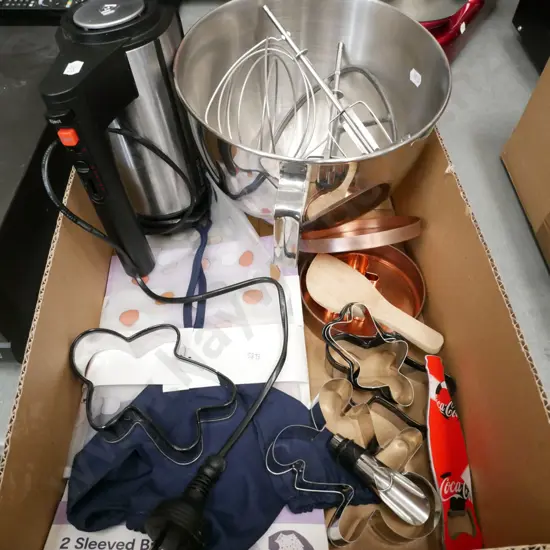box; hand mixer, mixing bowl, cookie cutter set