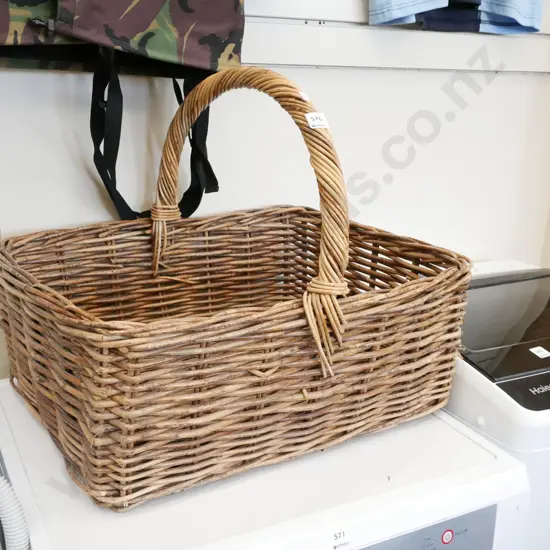 large cane basket W-580