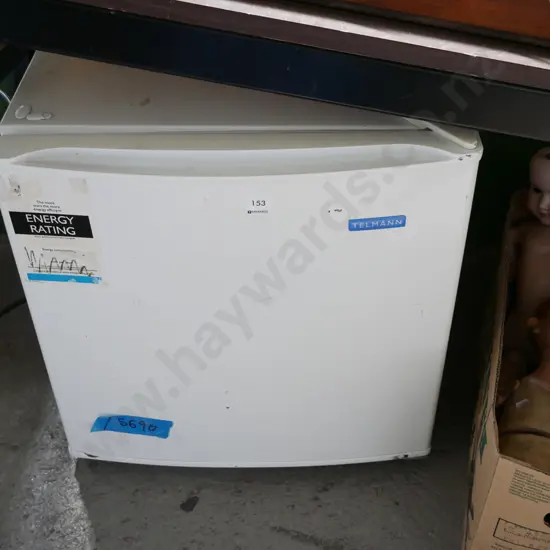 Telmann underbench fridge