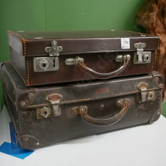 2x small vintage suitcases
