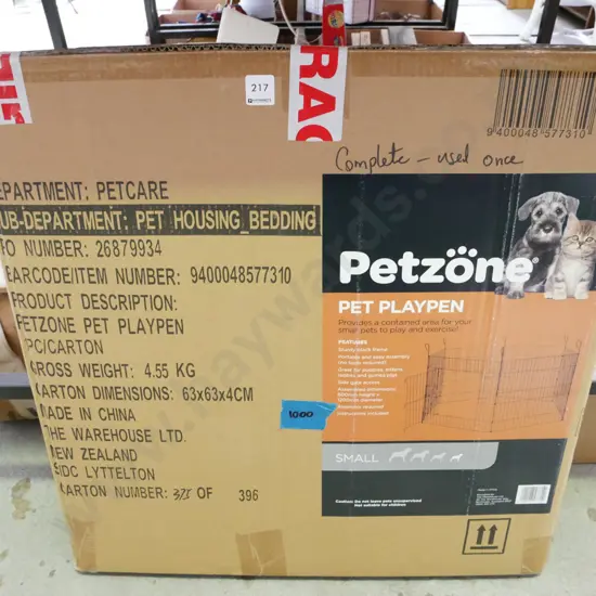 boxed as-new Pet Zone play pen