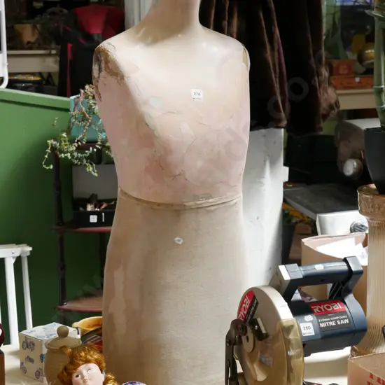 vintage shop mannequin torso - some damage H-950