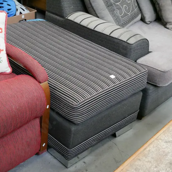 striped ottoman H-420 W-1030 D-600