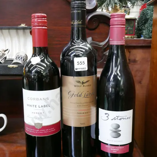 3x bottles of red wine