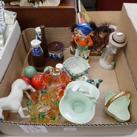 box; figurines, condiment set etc