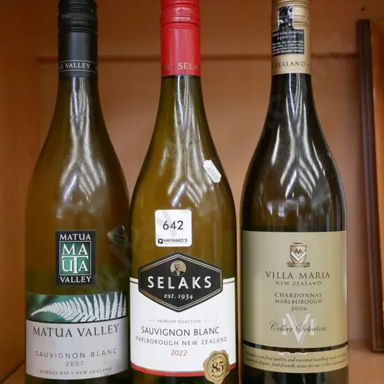 3x bottles of white wine