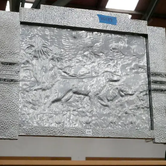 pressed metal hunting dog themed firescreen