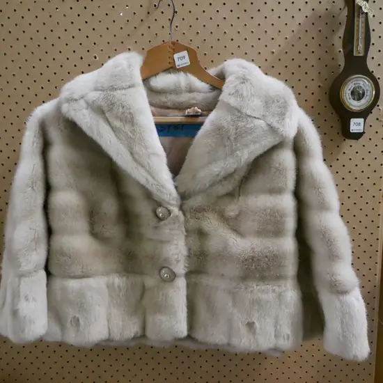 fur stole