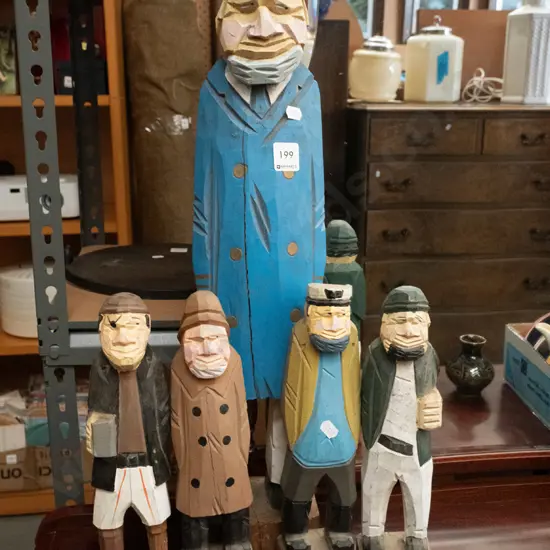 5 carved wooden fishermen figures - tallest H-600