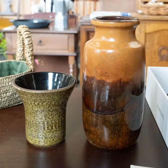 2 German pottery vases, taller is 200