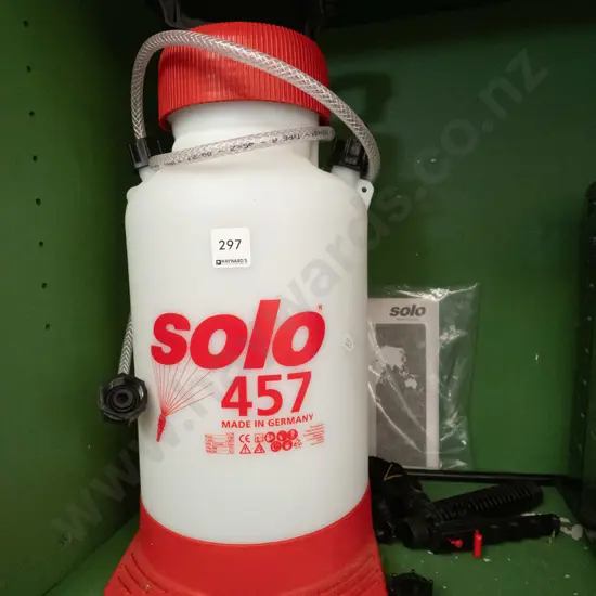 Solo garden sprayer