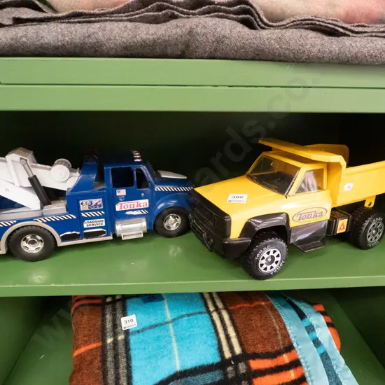 Tonka truck, tow truck