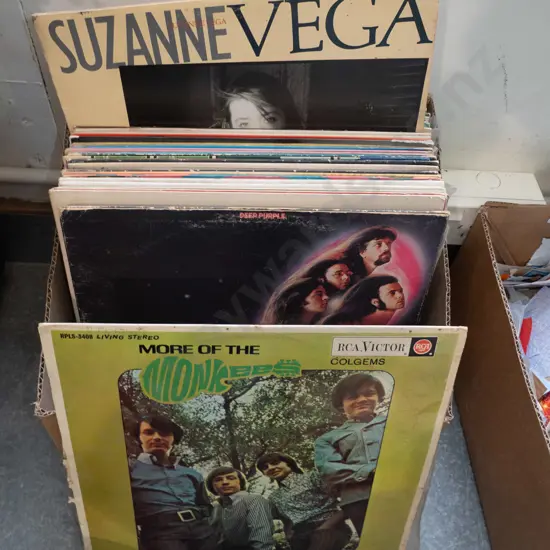 box of LPs; Duran Duran, Deep Purple, Glen Campbell etc