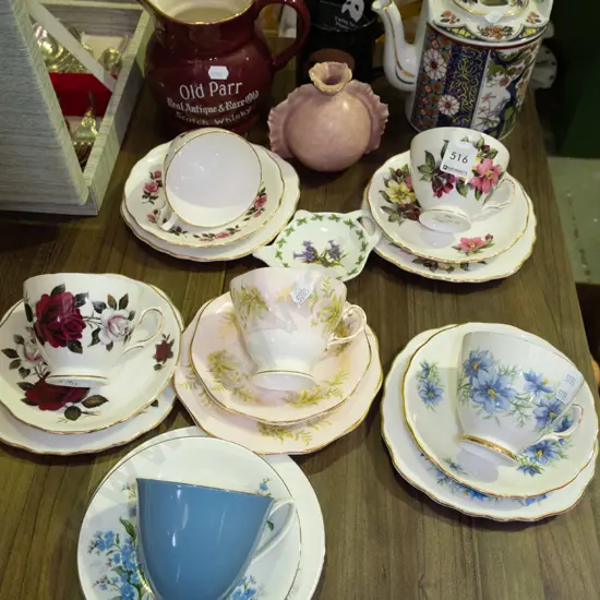 6x trios, studio pottery bud vase, teaspoon rest