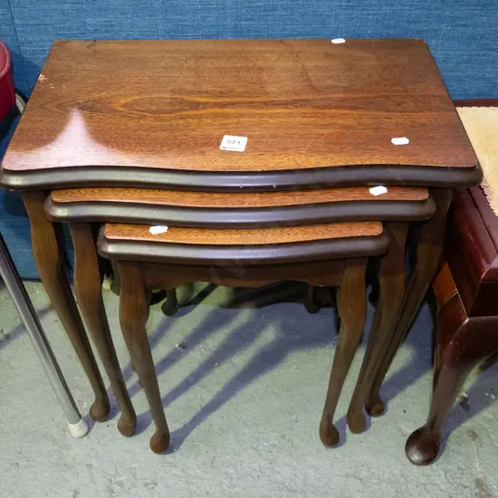 cab leg nest of 3 tables