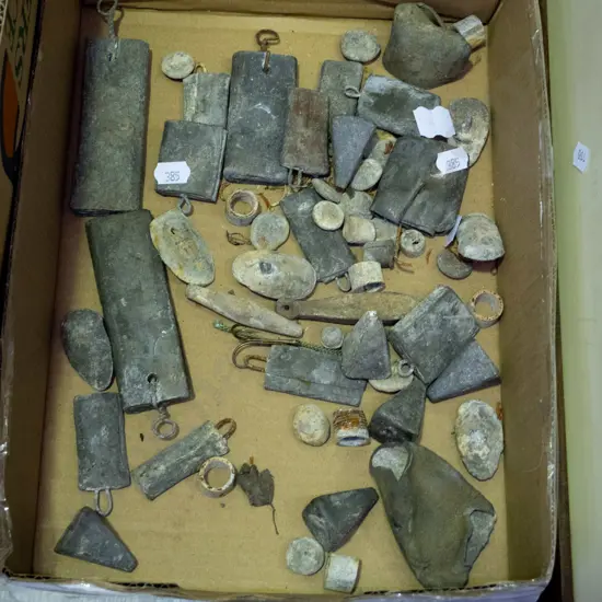 box of lead sinkers