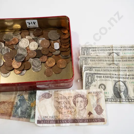 tray of coins and banknotes