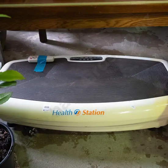 Health Station vibrating platform