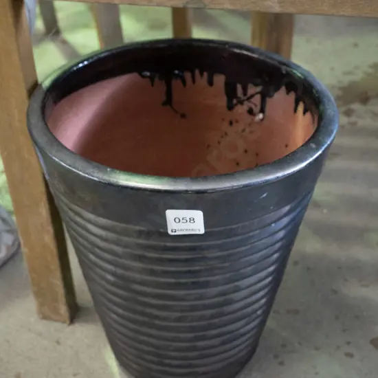glazed garden planter H-300