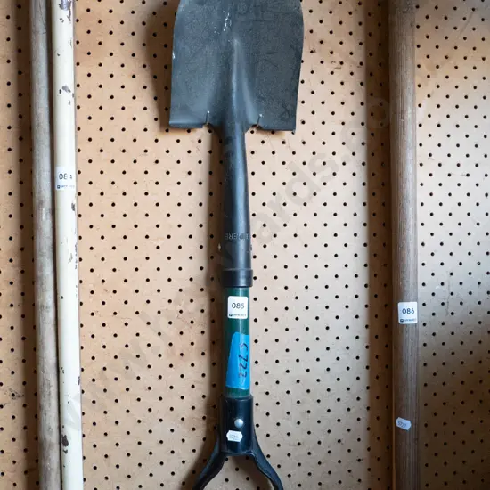 short handled shovel