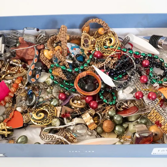 box; jewellery, watches etc