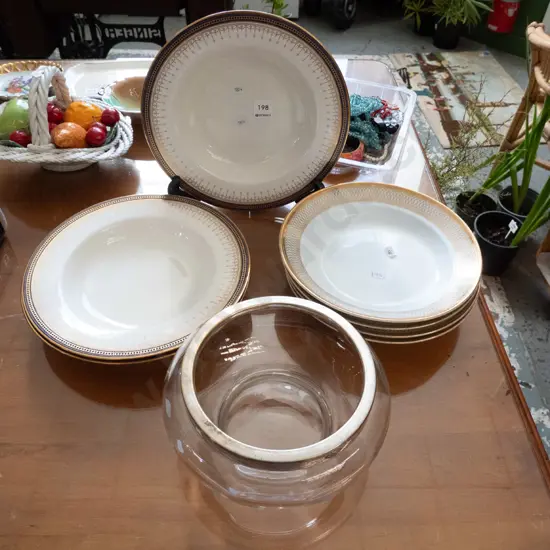 3x Spode blue and gold rimmed soup bowls, 4x golden soup bowls - 1 has chip, plated rimmed glass bowl