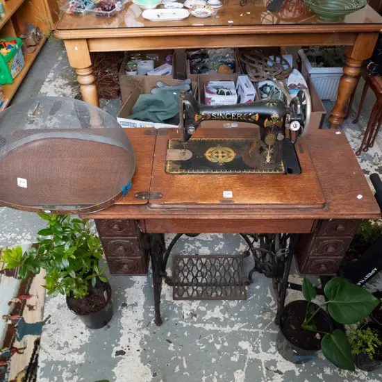 Singer treadle sewing machine - needs attention