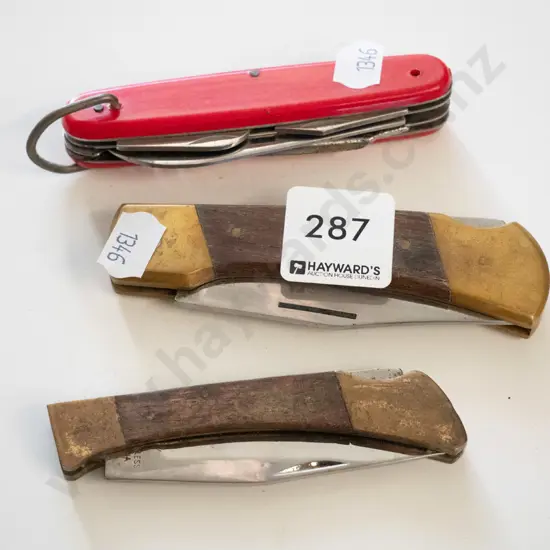 3x pocket knives