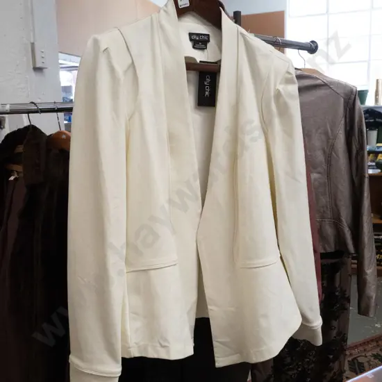 ladies size M cream fabric jacket
