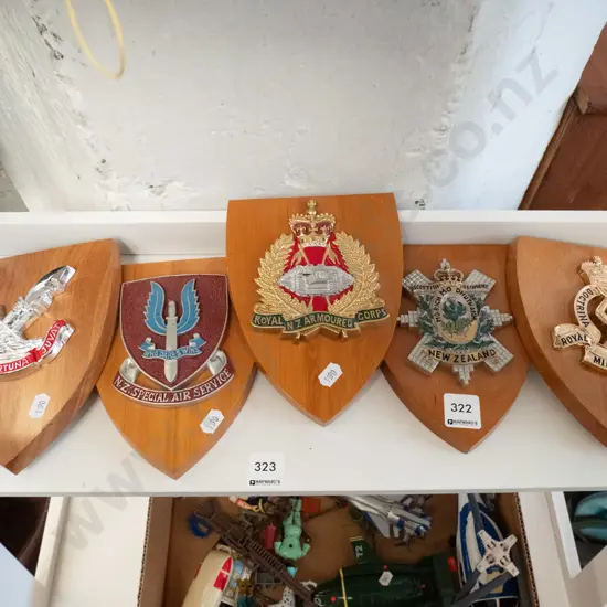 5 x NZ Airforce crests & sheilds