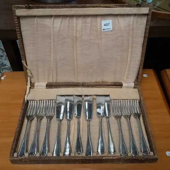 cased cutlery fish set