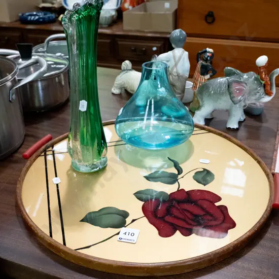 deco red rose tray, 2x coloured glass vases Tallest H-270