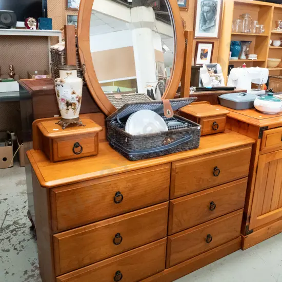 solid pine 8 drawer mirror back dresser H-1760 W-1190 D-400