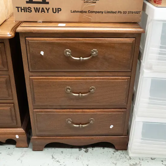 solid wood 3 drawer bedside cabinet