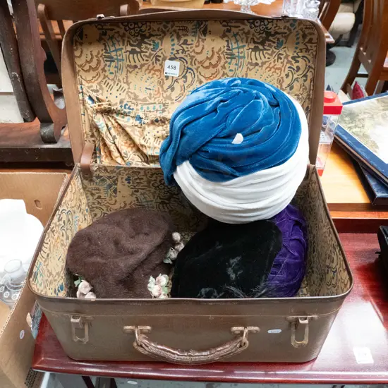 vintage suitcase, 4 hats