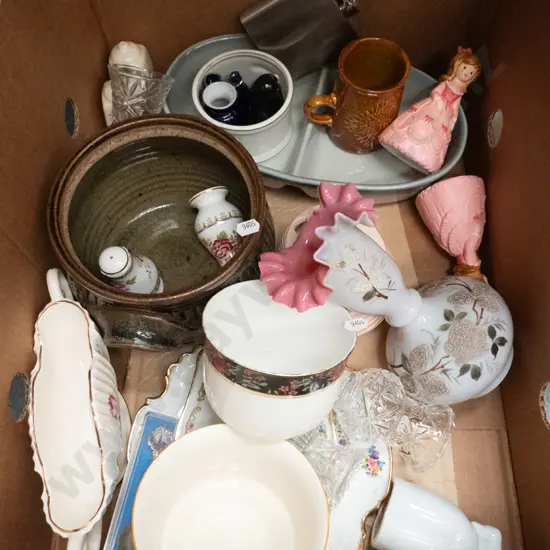 box; Temuka dishes, hip flask, salt and pepper, bowls etc