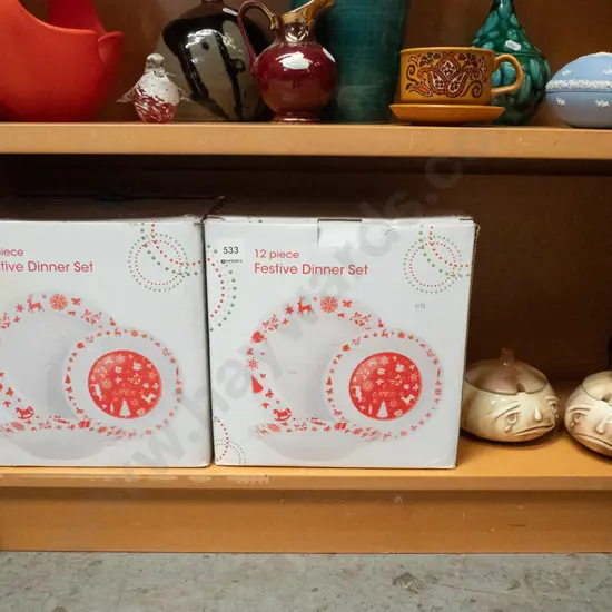 2x boxed 12 piece festive dinner sets, 2x crying onion lidded canisters