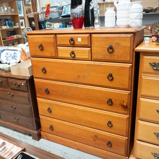 solid pine 8 drawer chest H-1180 W-1010 D-400