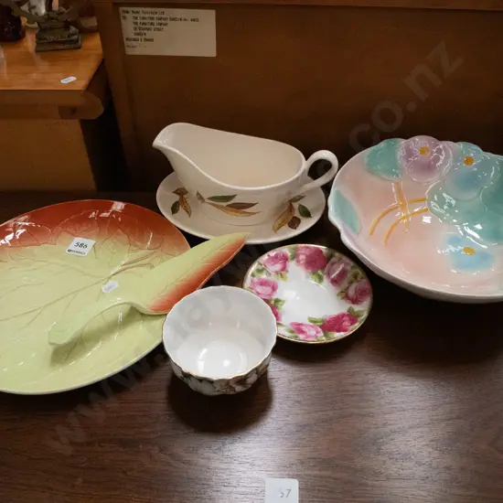 Royal Winton cake plate with server, footed bowl, Crown Lynn gravy boat etc