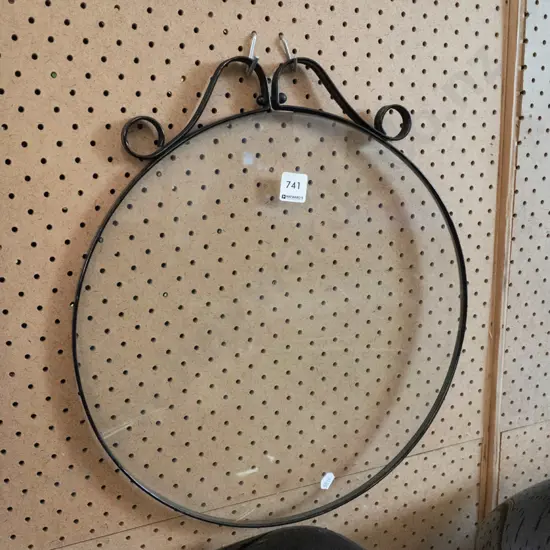 retro circular glass picture frame