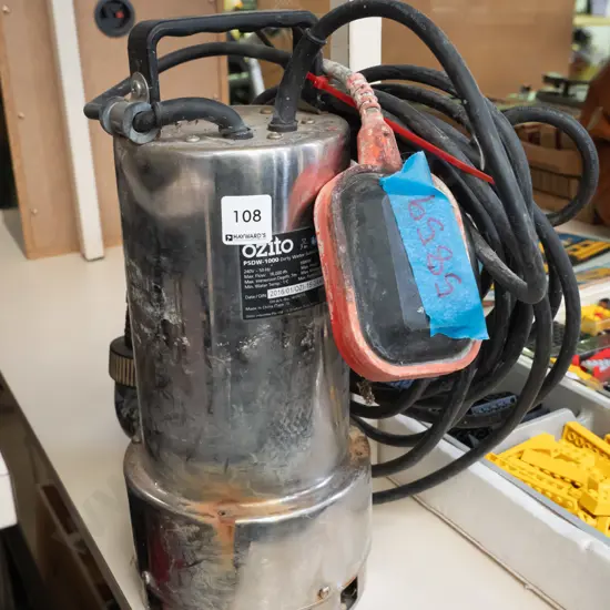 Ozito submersible pump