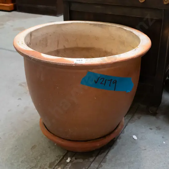 large glazed garden planter and tray H-350